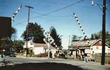 central-islip_Carlton-Ave._viewSE_c.1953_Huneke.jpg (123828 bytes)